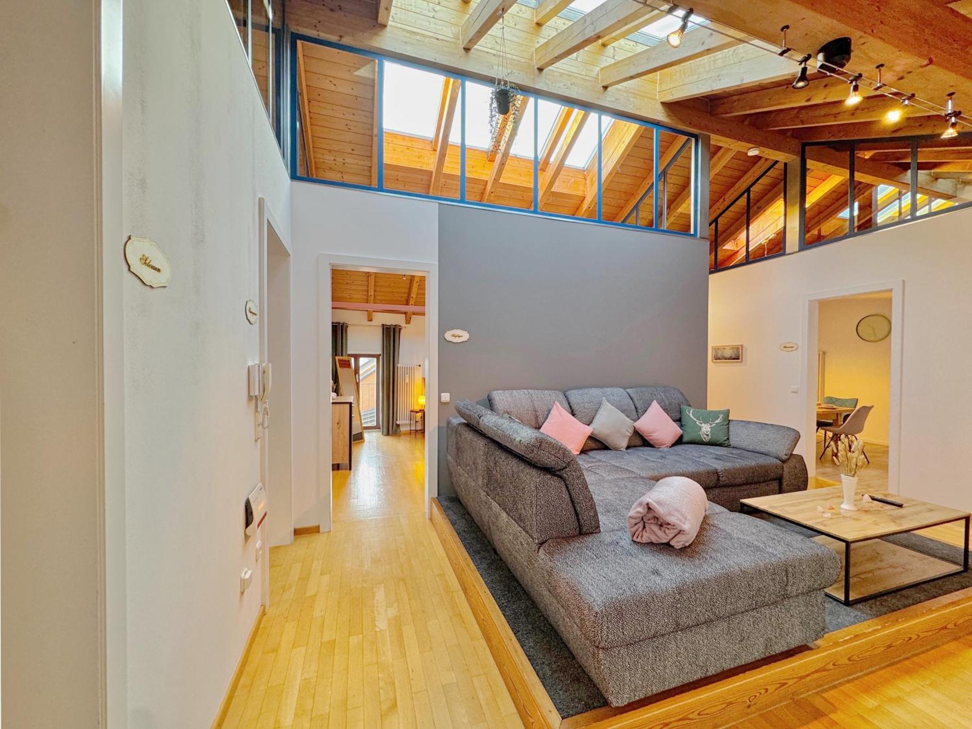 !Goldpath! Loft - Exclusiv - Xxl - Central - Sauna - Tiefgarage - Cozy Waldkirchen Buitenkant foto